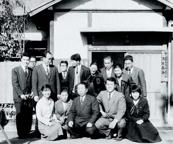 NHK出版新書 601 世襲の日本史 「階級社会」はいかに生まれ